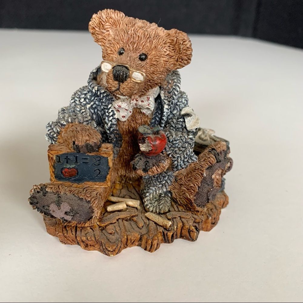 Boyds Bears & Friends Wilson the Perfesser 2222 Teacher Bear Edition.